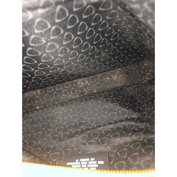 Liz Claiborne printed shoulder bag - Picture 4 of 4